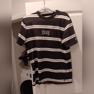 Vans black and white striped t-shirt size m
